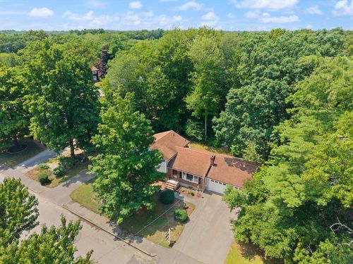 35 Rustic Dr, Weymouth, MA, 02190 | Card Image