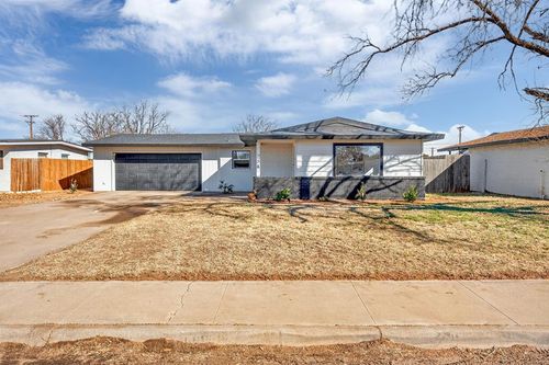 208 Acklen, Midland, TX, 79703 | Card Image