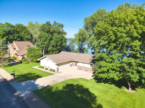 41787 Fawn Oaks Rd, Dent, MN, 56528-9168 | Card Image