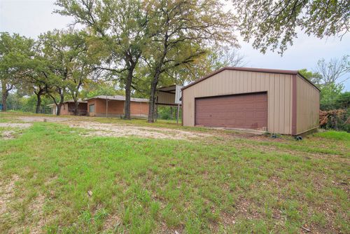 17 Geraldine Ln, Denison, TX, 75020-2304 | Card Image