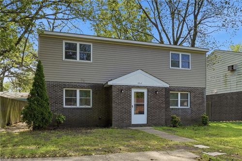 9554 Lakeside Dr, Norfolk, VA, 23503-2815 | Card Image