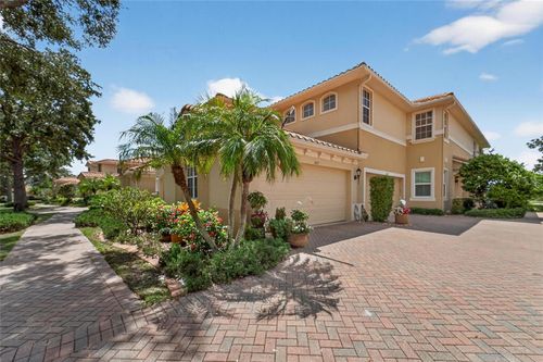 19-1427 Emerald Dunes Dr, SUN CITY CENTER, FL, 33573-4430 | Card Image