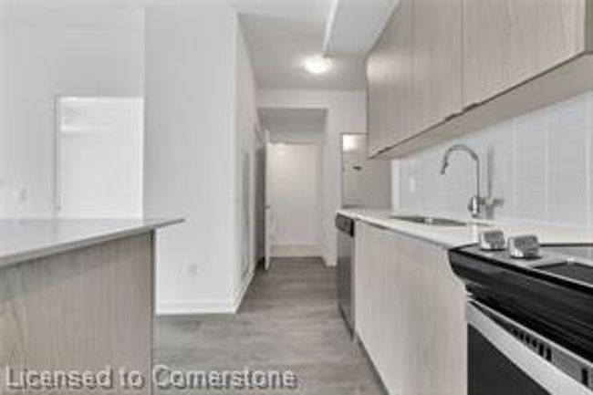 2201 - 55 Duke St W, House attached with 2 bedrooms, 2 bathrooms and 1 parking in Kitchener ON | Image 7