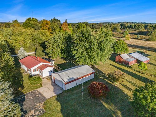 8615 W 1 Mile Rd, Hesperia, MI, 49421-9100 | Card Image