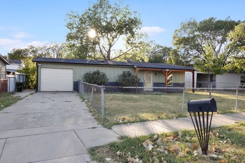 1211 Gate Lane Dr, Mesquite, TX, 75149-2343 | Card Image