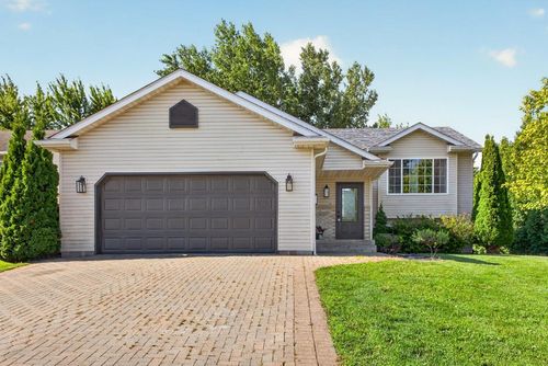600 4th St Ne, Byron, MN, 55920-1514 | Card Image