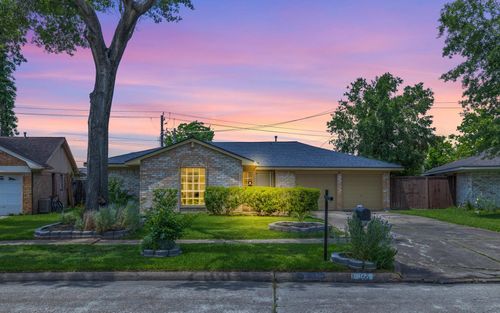 166 White Cedar St, Houston, TX, 77015-1419 | Card Image