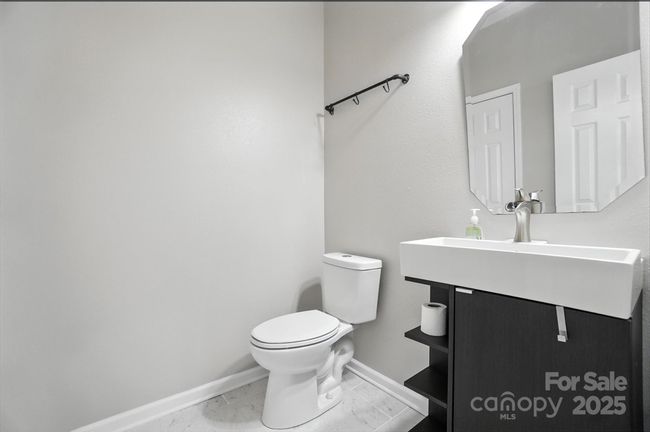 Half Bath - main level | Image 15