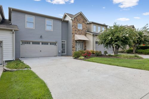 2325 Rivendell Ln, Chattanooga, TN, 37421-2792 | Card Image