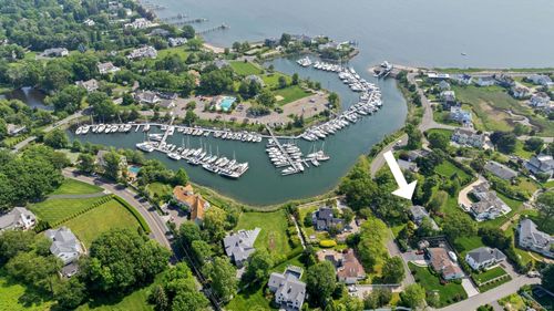 12 Harbor Rd, Westport, CT, 06880-6418 | Card Image