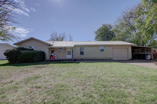901 Elizabeth Blvd, Granbury, TX, 76048-2307 | Card Image