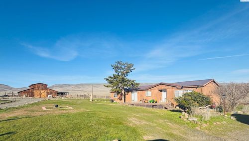 1291 E Norman Rd, Yakima, WA, 98901-8071 | Card Image