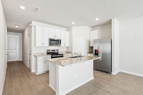 458 Salisbury Cir, Fort Pierce, FL, 34982-3926 | Card Image