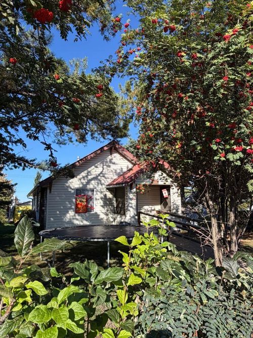 4407 50 Ave, Innisfail, AB, T4G1M4 | Card Image