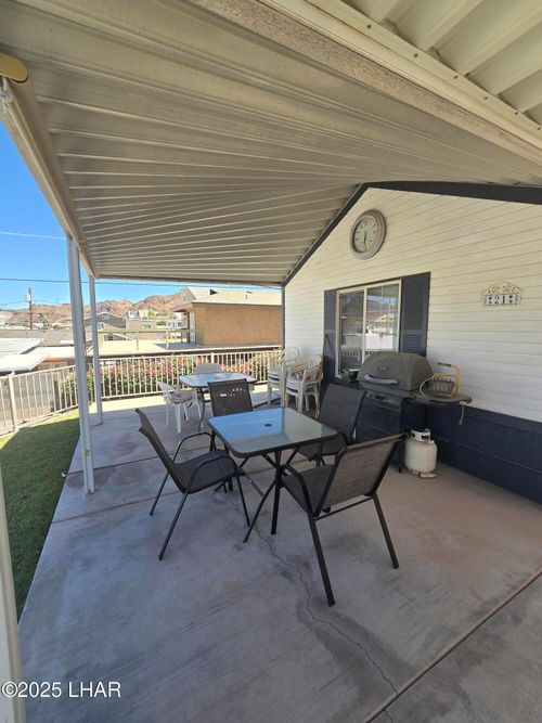 21-3654 N Highway 95, Parker, AZ, 85344-8709 | Card Image