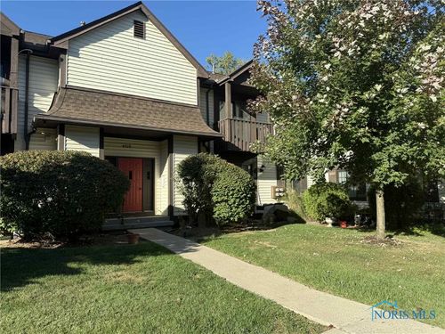 39-4519 W Bancroft St, Toledo, OH, 43615-3996 | Card Image