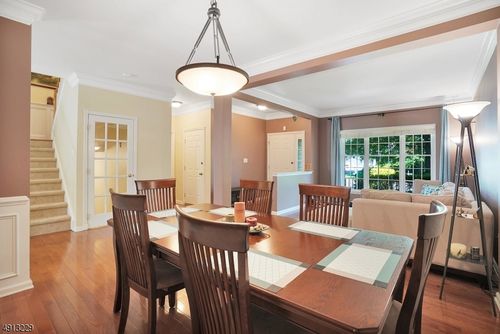 8 Hancock Ct, Basking Ridge, NJ, 07920-4205 | Card Image