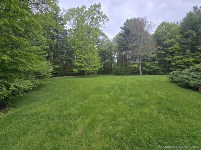 11 Pine Knolls Dr, House other with 3 bedrooms, 2 bathrooms and null parking in Killingly CT | Image 10