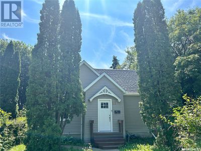 111 22nd St E, House other with 4 bedrooms, 1 bathrooms and null parking in Prince Albert SK | Image 2