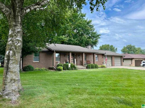 804 Clover Ln, Storm Lake, IA, 50588-2754 | Card Image
