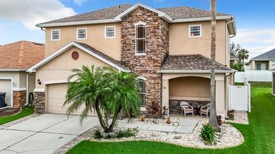 10713 Shady Preserve Drive, House other with 3 bedrooms, 2 bathrooms and null parking in Riverview FL | Image 1