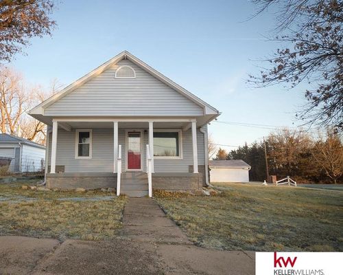 546 E 12th St, Superior, NE, 68978-1118 | Card Image