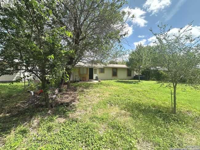 5230 Swann Ln, House other with 3 bedrooms, 1 bathrooms and null parking in Kirby TX | Image 17