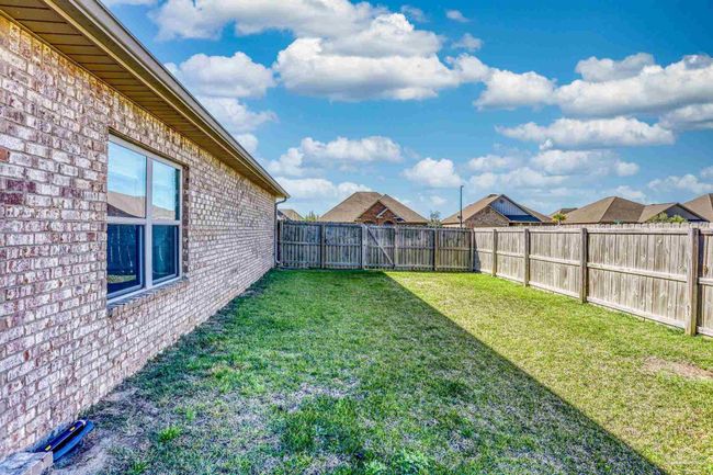 422 Chickadee St, House other with 4 bedrooms, 2 bathrooms and 2 parking in Crestview FL | Image 35
