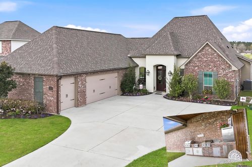 7335 Lillie Dr, Denham Springs, LA, 70706-1904 | Card Image