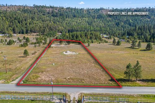 367 Larch Ln, Cusick, WA, 99119-9738 | Card Image