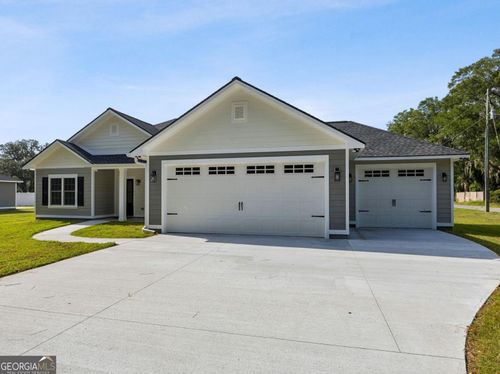 215 Mcqueen St, folkston, GA, 31537-4127 | Card Image