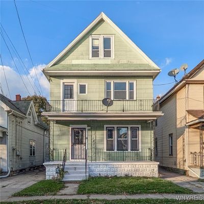 32 Marion Street, Home with 5 bedrooms, 2 bathrooms and null parking in Buffalo NY | Image 2