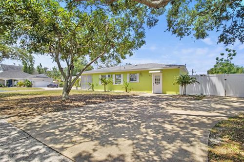 a-504 Milwaukee Ave, Dunedin, FL, 34698-7738 | Card Image