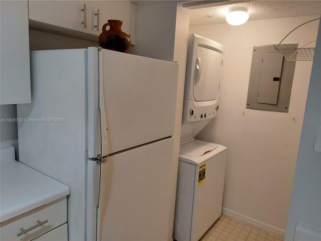 APT-125 - 2640 S University Dr, Condo with 2 bedrooms, 2 bathrooms and null parking in Davie FL | Image 16