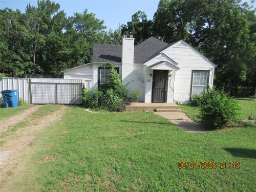201 E Dallas St, Hutchins, TX, 75141-3111 | Card Image