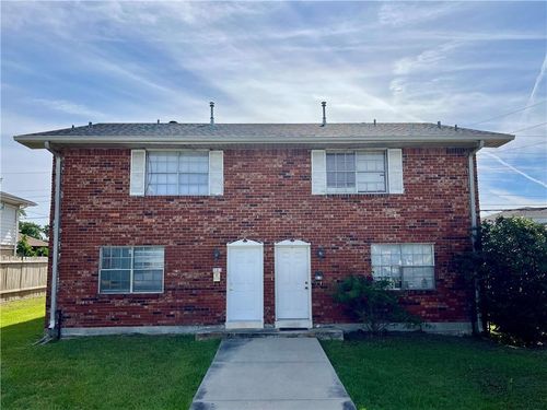 583 Delmar St, Terrytown, LA, 70056-2841 | Card Image