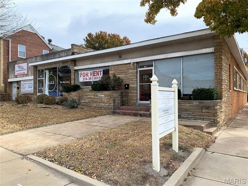 6974 Chippewa St, Saint Louis, MO, 63109-3038 | Card Image