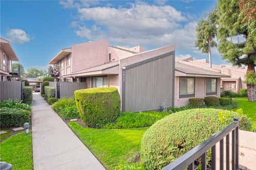 5317 N Barranca Ave, Covina, CA, 91722-2034 | Card Image