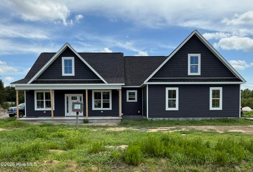 831 Cleo Road, Winterville, NC, 28590 | Card Image