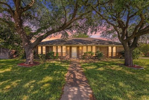 2301 Claridge Cir, Plano, TX, 75075-6629 | Card Image