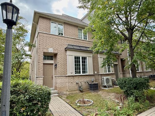 72-23 Observatory Lane, Richmond Hill, ON, L4C0M7 | Card Image