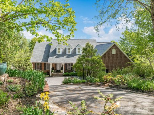 50 Hillcrest Dr, Weaverville, NC, 28787-8922 | Card Image