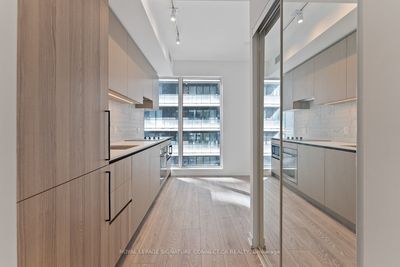 1606 - 55 Mercer St, Condo with 0 bedrooms, 1 bathrooms and null parking in Toronto ON | Image 2