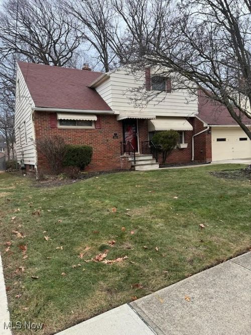 1685 Oakham Rd, Euclid, OH, 44117-1941 | Card Image