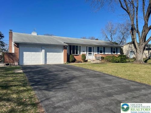 2621 Colorado St, ALLENTOWN, PA, 18103-3727 | Card Image