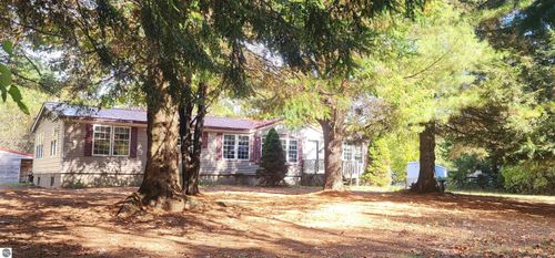 10148 E 7 Mile Rd, Luther, MI, 49656-9571 | Card Image