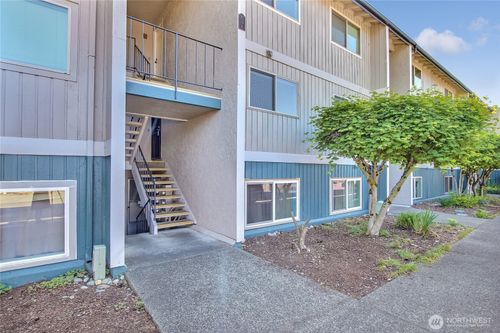 a13-3435 Auburn Way S, Auburn, WA, 98092 | Card Image