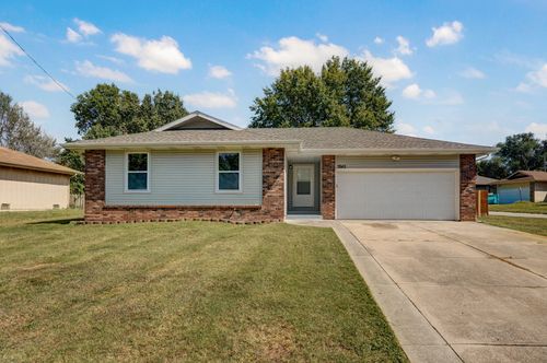 3562 S Colgate Ave, Springfield, MO, 65807-7400 | Card Image