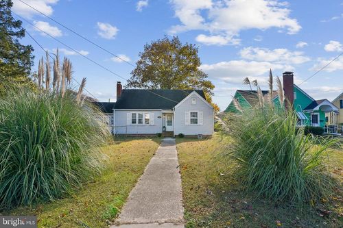 9266 Sharptown Rd, LAUREL, DE, 19956-4310 | Card Image