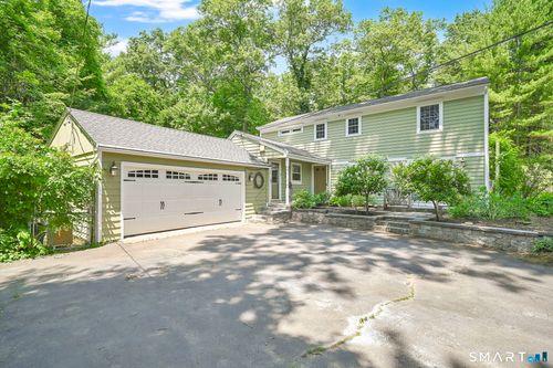 36 Woodside Cir, Simsbury, CT, 06070-2339 | Card Image